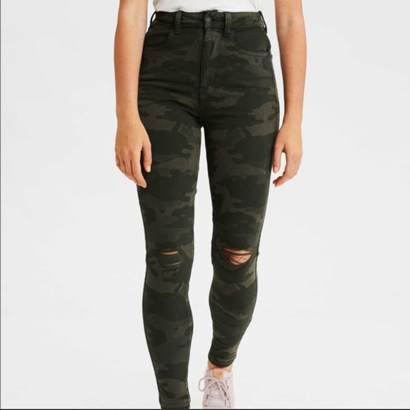 American Eagle Outfitters Pants - American Eagle camo